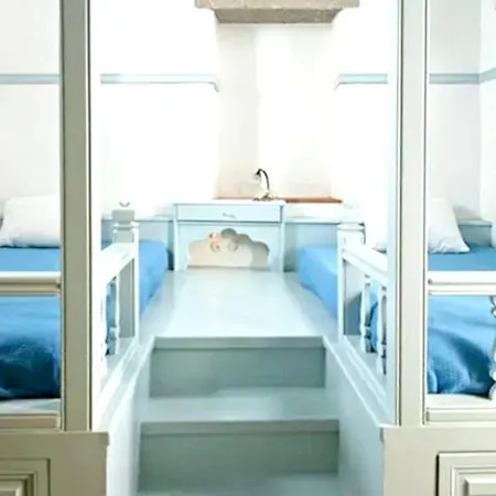 Vakantiehuis Family House With Sea View In + Terrace *