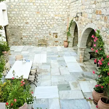 בית נופש Family House With Sea View In + Terrace