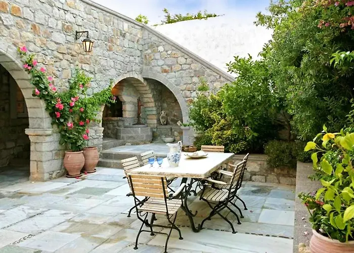 Family House With Sea View In + Terrace بيت للعطل Pátmos